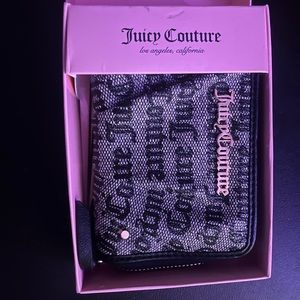 A unopened cute juicy wallet